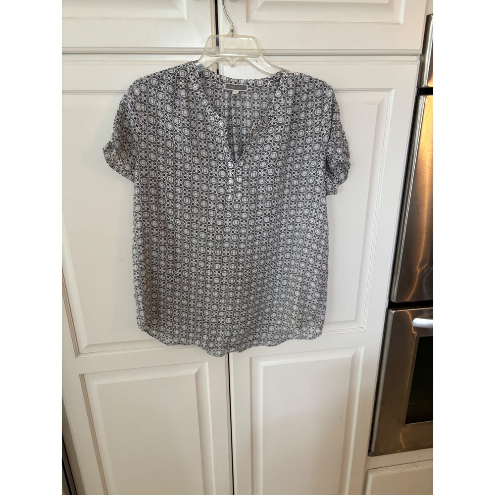 Pleione Women Black White Geometric Tile Print Split V-Neck Blouse Small WQZ50